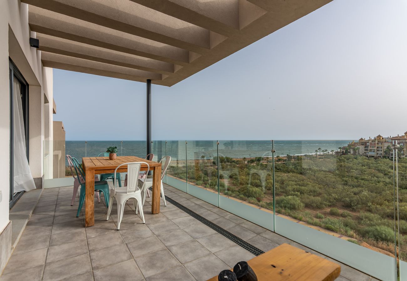 Apartamento en Isla Canela - Los Flamencos by Ĥ - Playa de los Haraganes HLHF4402P01