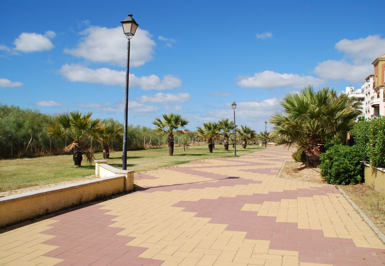 Lejlighed i Punta del Moral - Apartamento con Vistas al Mar de 2 dormitorios en primera línea de playa.