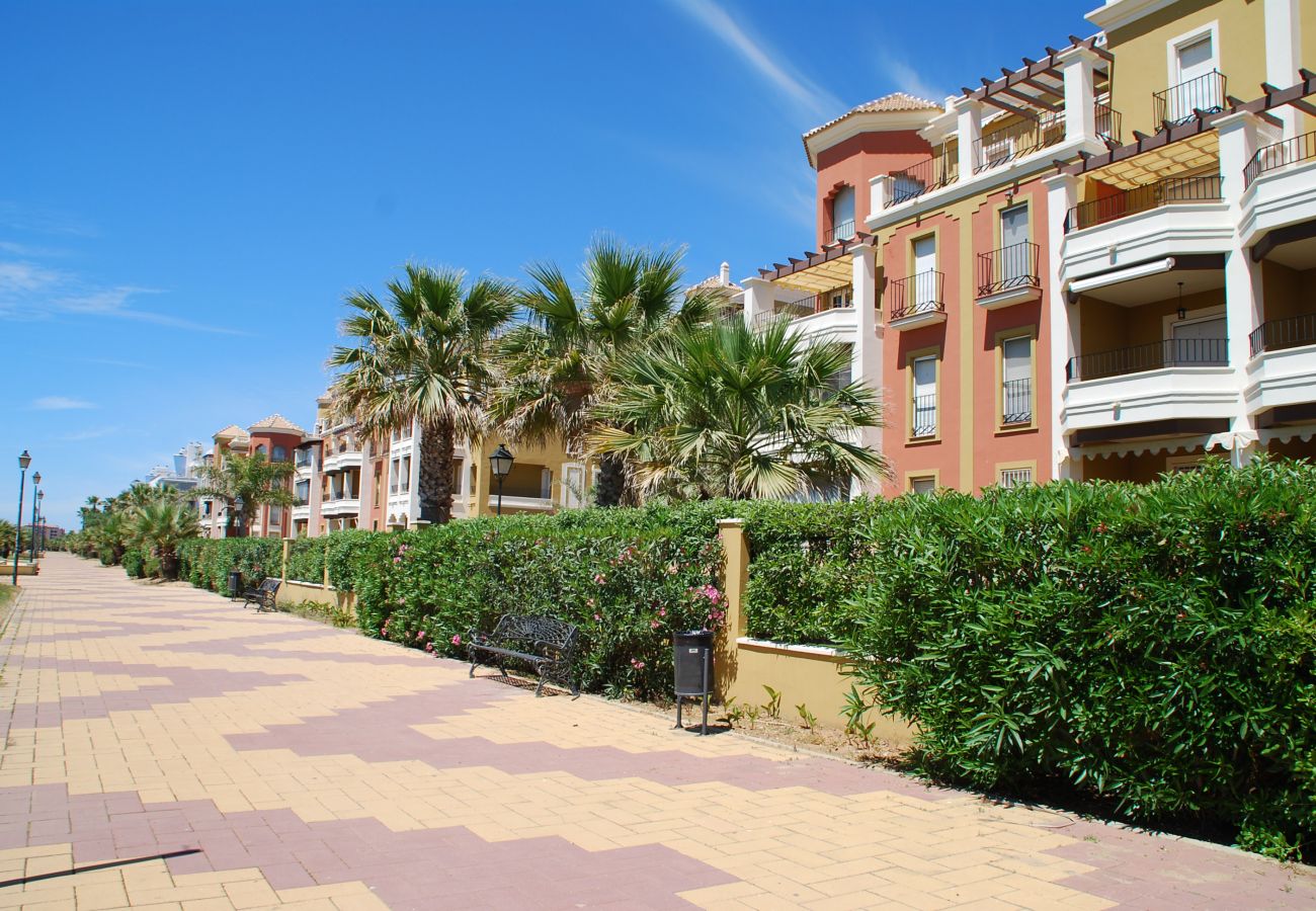 Lejlighed i Punta del Moral - Apartamento con Vistas al Mar de 2 dormitorios en primera línea de playa.